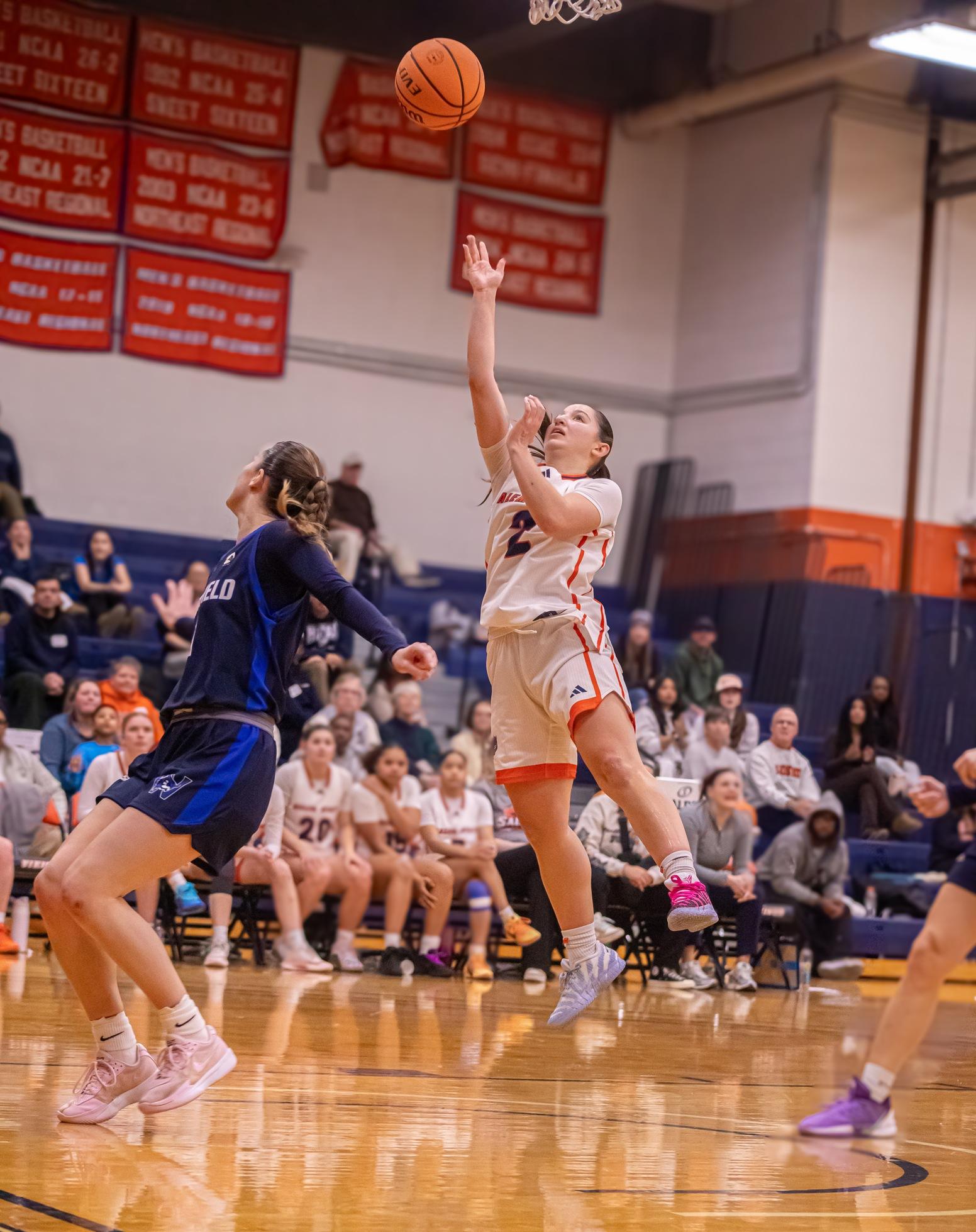 Vikings' Late Rally Falls Short Against Owls, 80-75