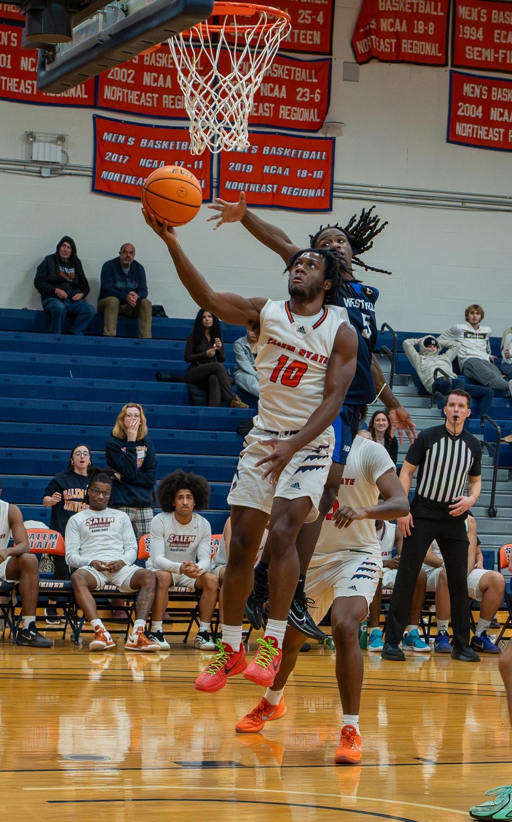 First Place Owls Overpower Vikings, 87-65