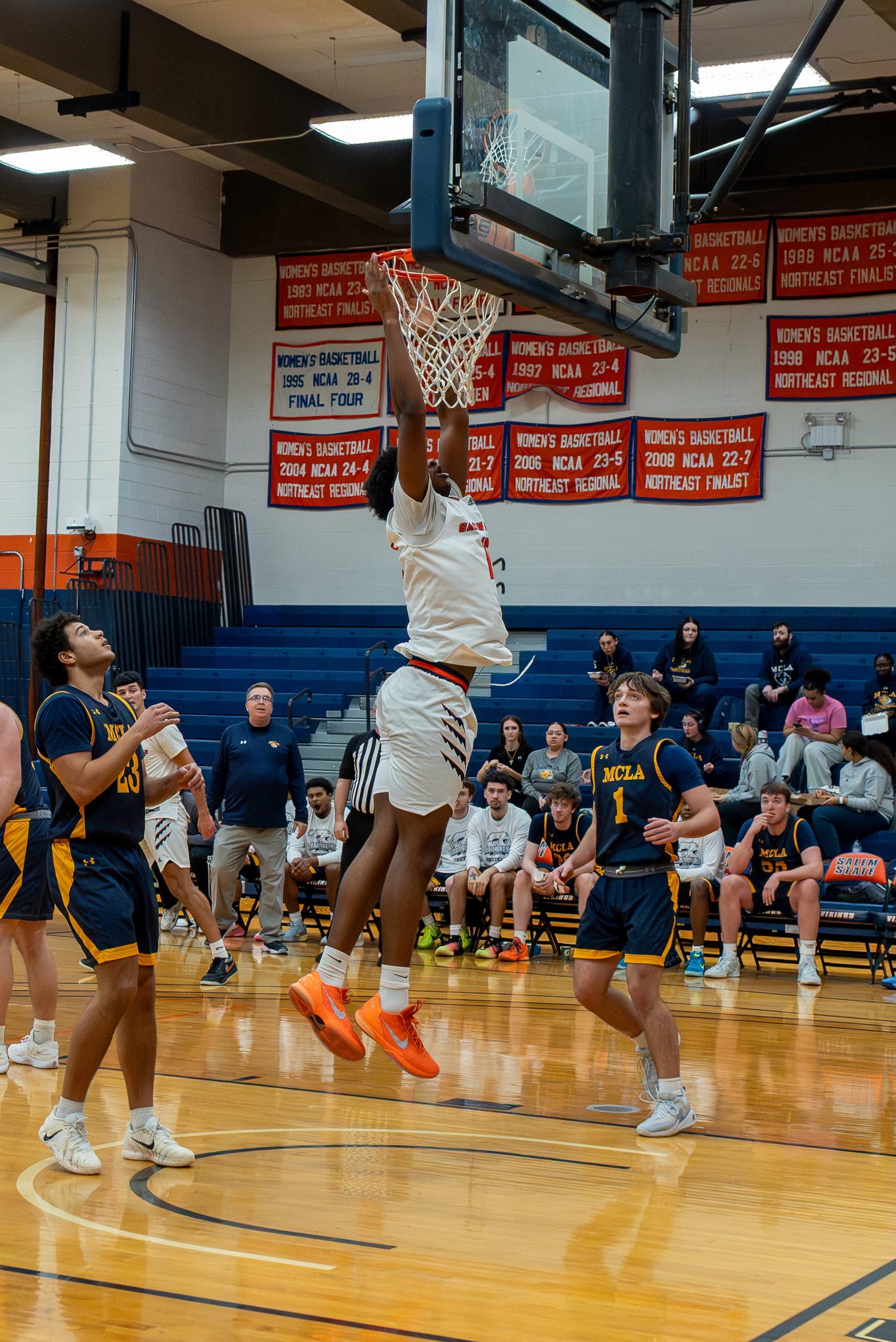 Vikings Victorious Against AMCATS after Overtime, 86-81