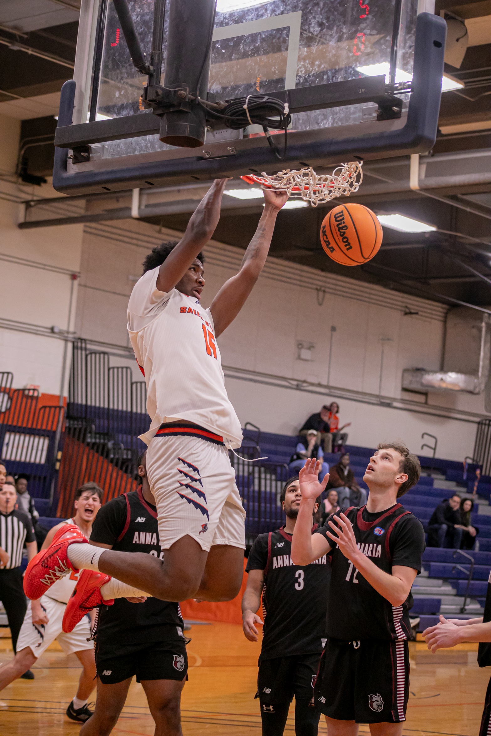 Vikings Cruise to Convincing Victory Over MCLA, 86-54